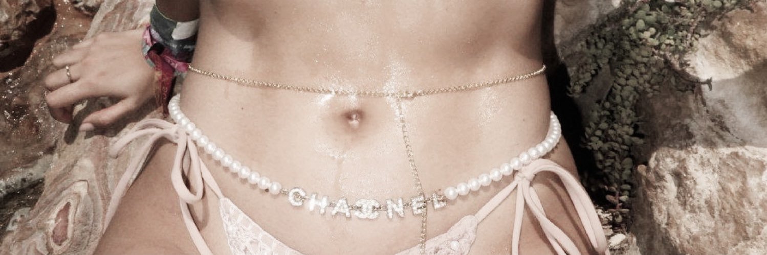 𝑘𝑎𝑡𝑟𝑖𝑛𝑒 𝘩𝑎𝑑𝑙𝑒𝑦. banner