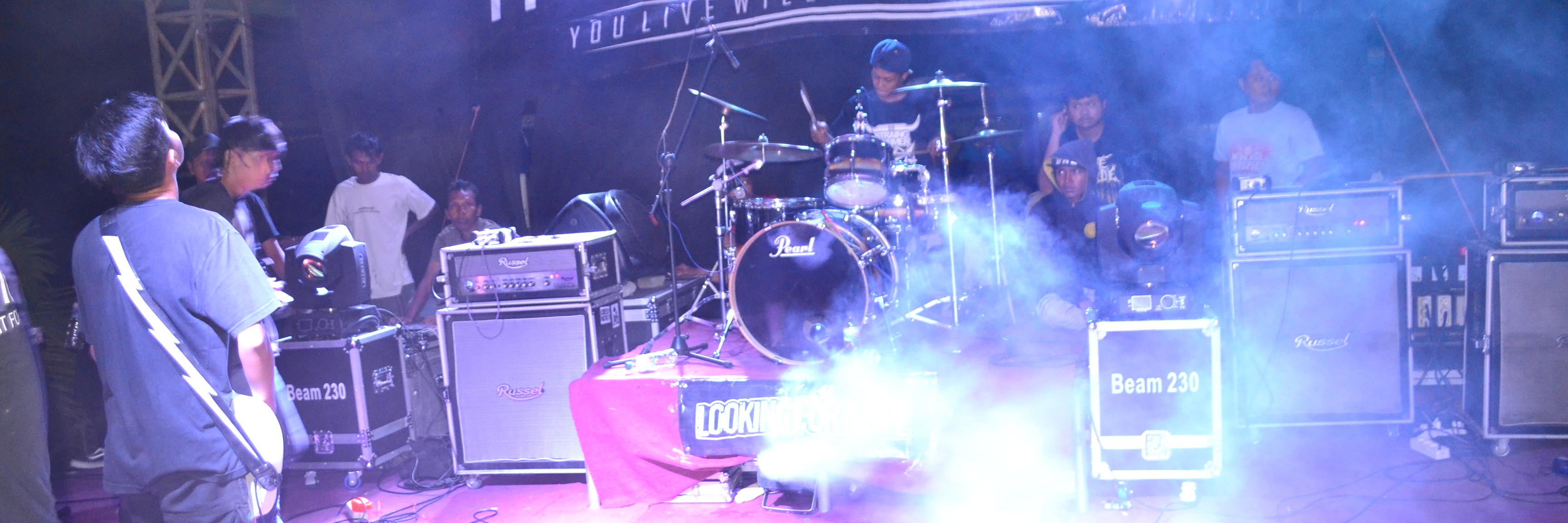 BULLRACExHARRDCORE banner