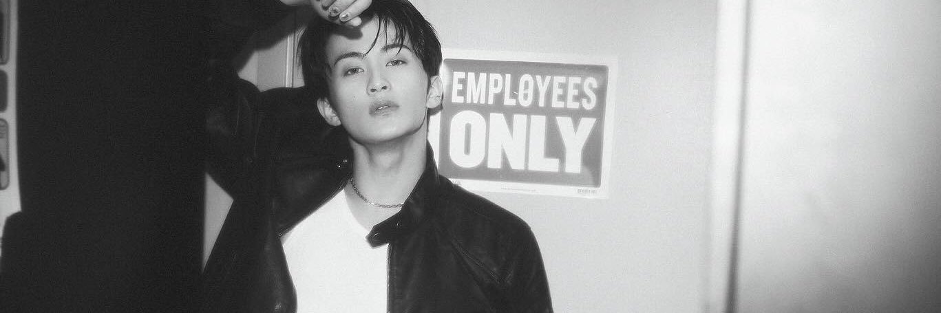 j’s banner