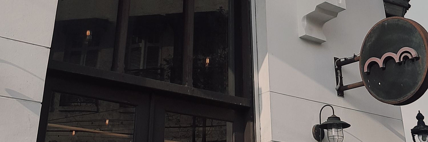 𝐅. banner