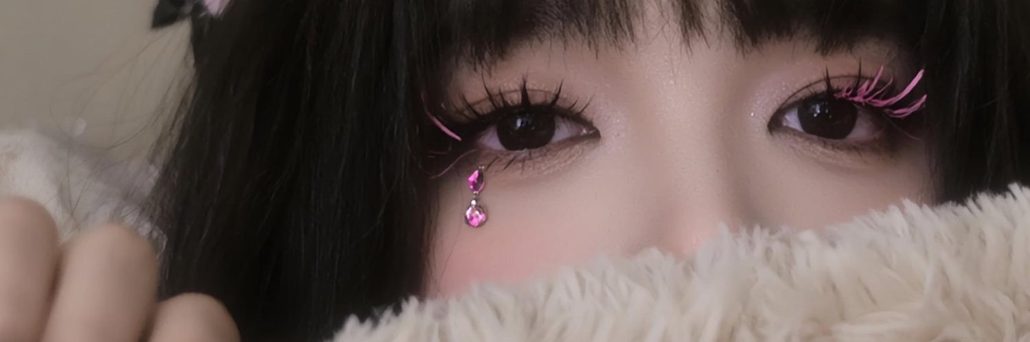 依依 banner