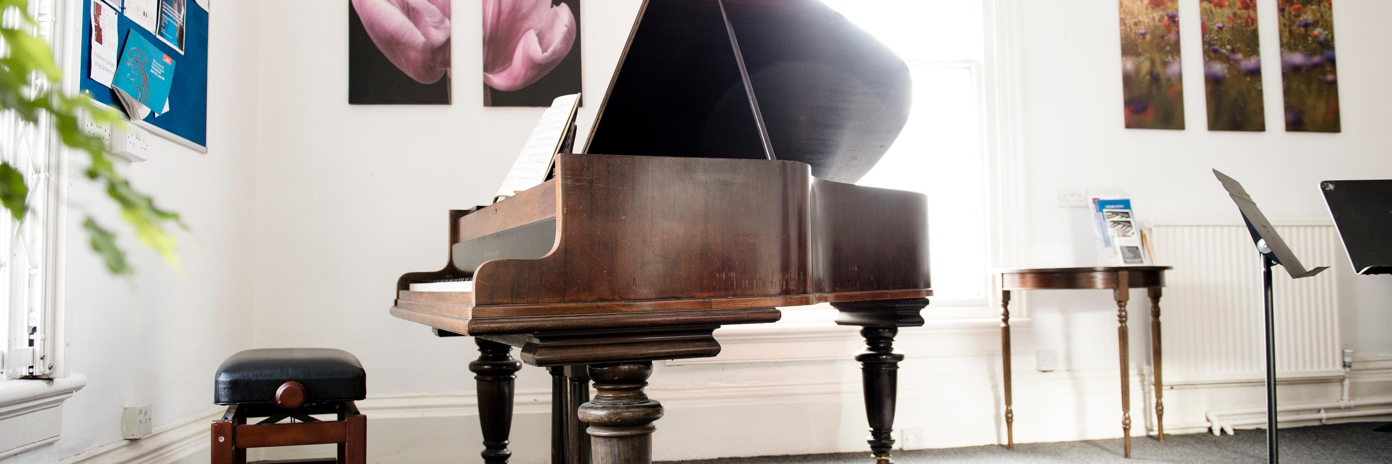 Music House banner