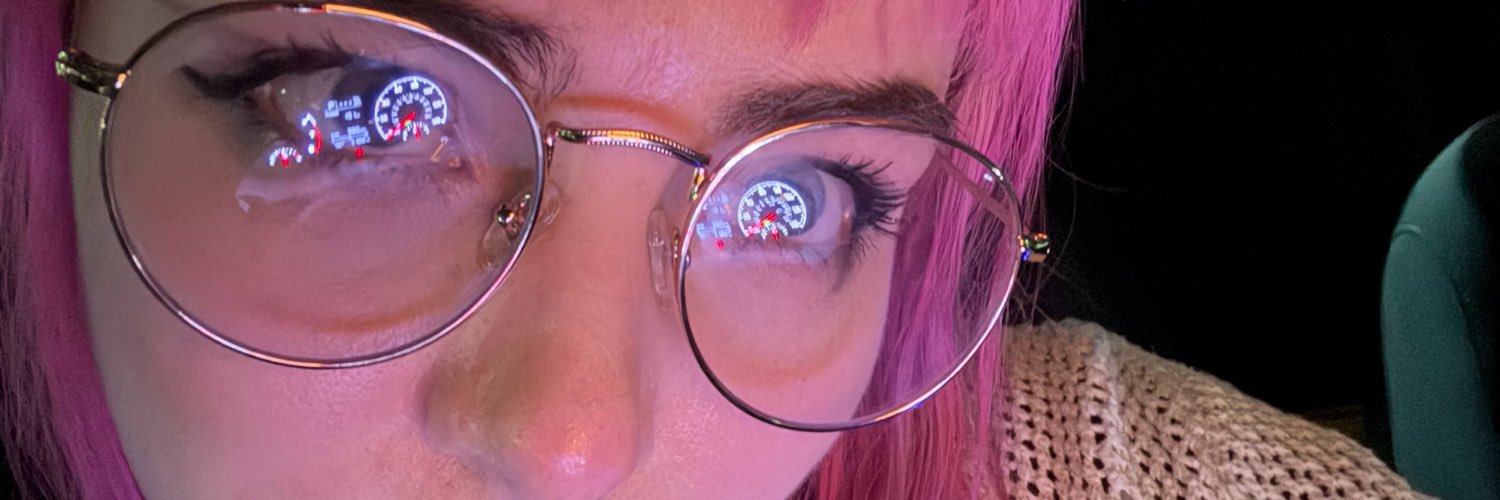 kiskavlr's profile banner image
