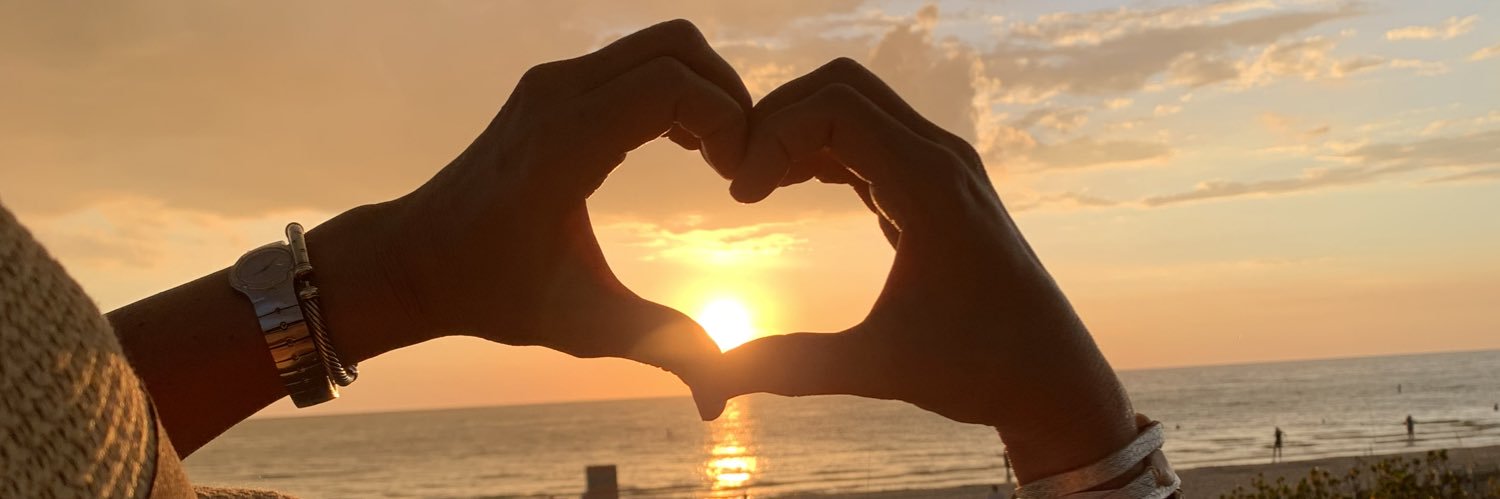 Kelli-Ann Metropulos banner