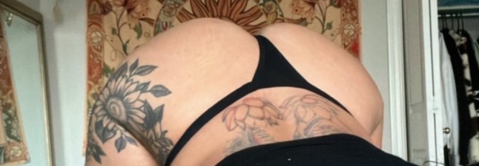 ElliemayWaters's profile banner image