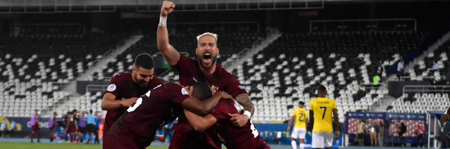 SemaVelazquez's profile banner image