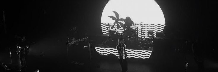 m banner