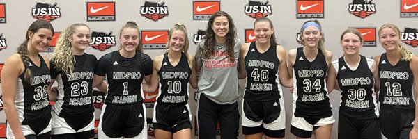 CoraDesutter Profile Banner