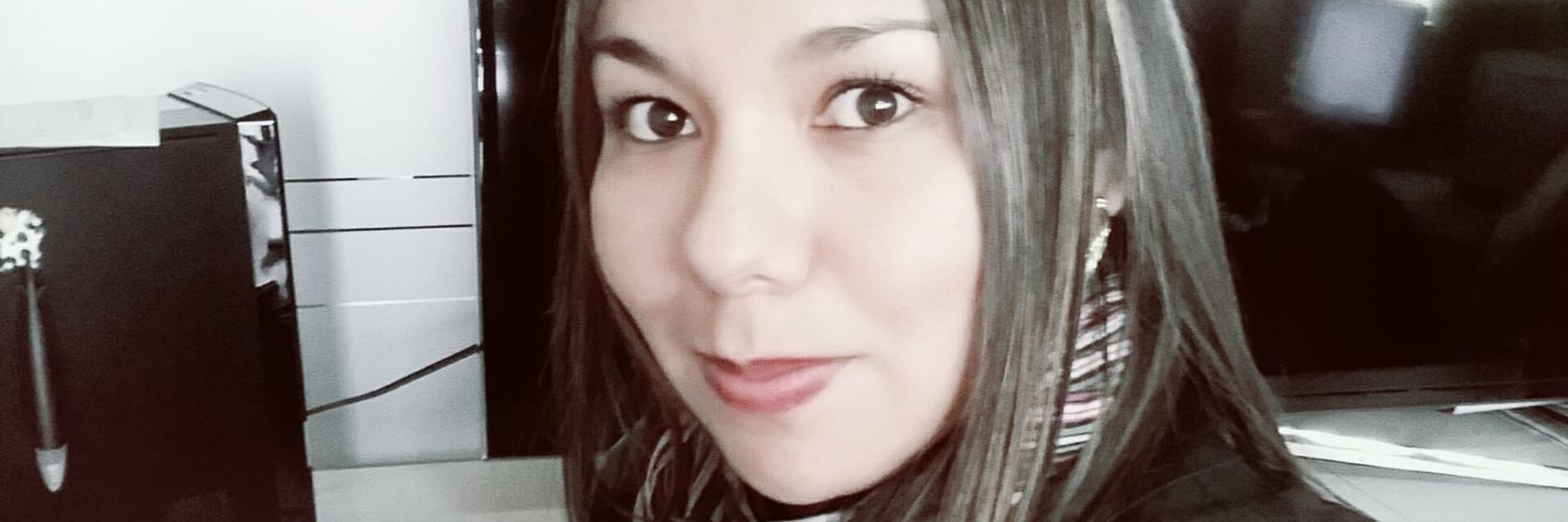 karomunoz's profile banner image