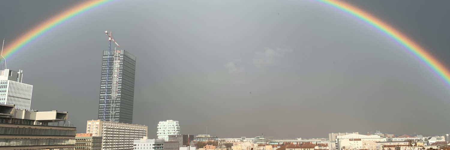 Marie Simon 💉 banner