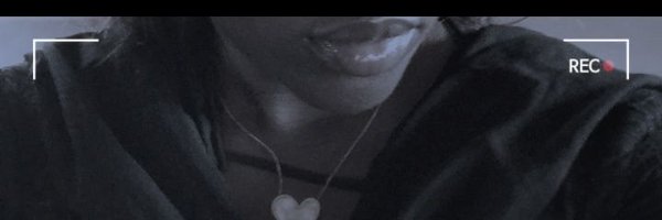 Dfw_Essie Profile Banner