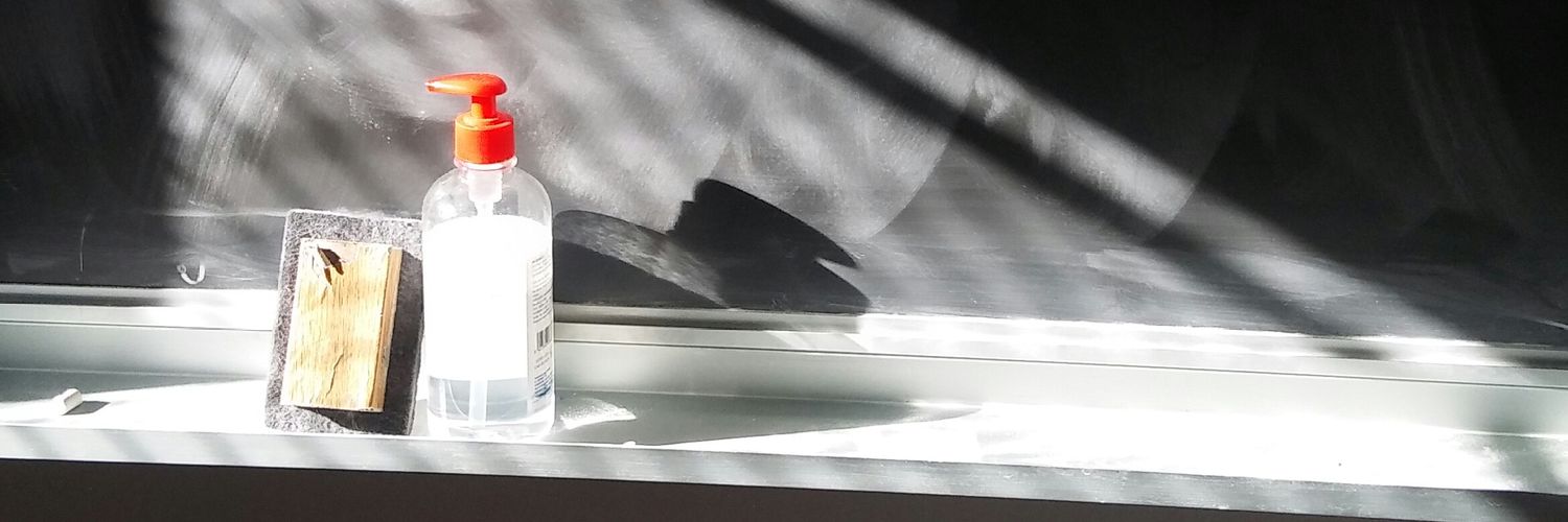 Montserrat Aloy 💬✏📕 🎭🇺🇦 banner