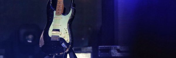 eajeajluv Profile Banner