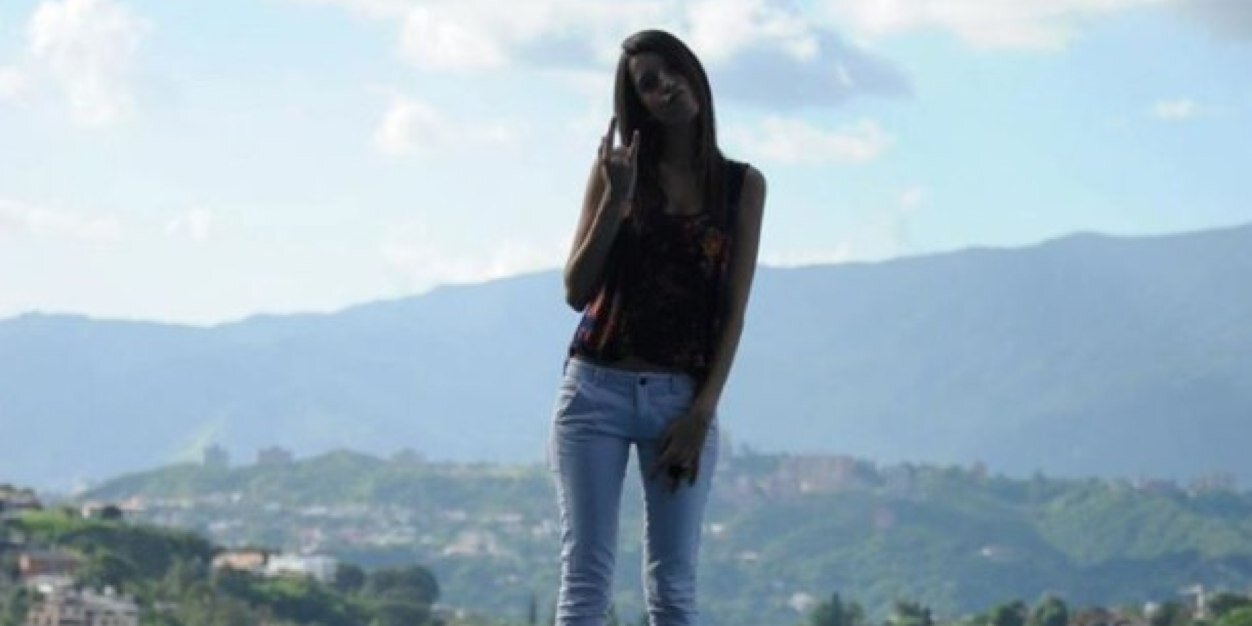 karinosis's profile banner image