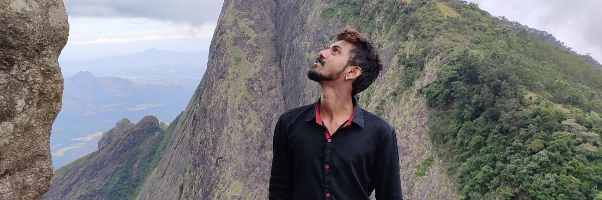 actoradarshak's profile banner image