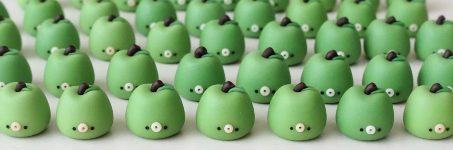 みんこ/カプセルトイ発売中🥑's banner