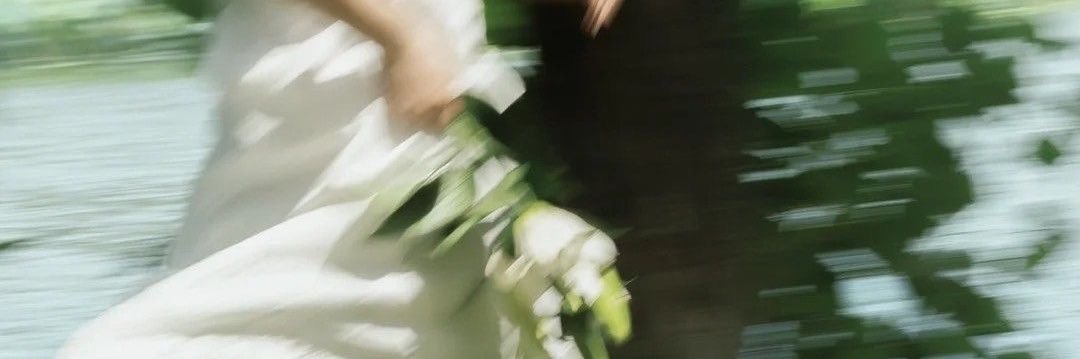 / banner