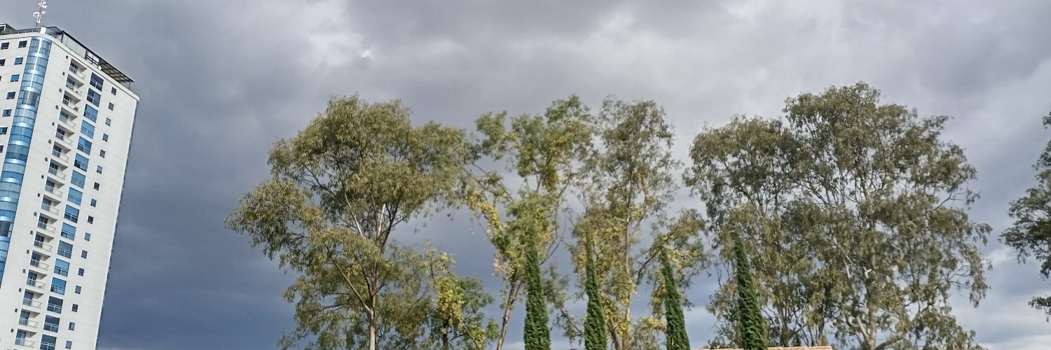 Monserr4t__'s profile banner image