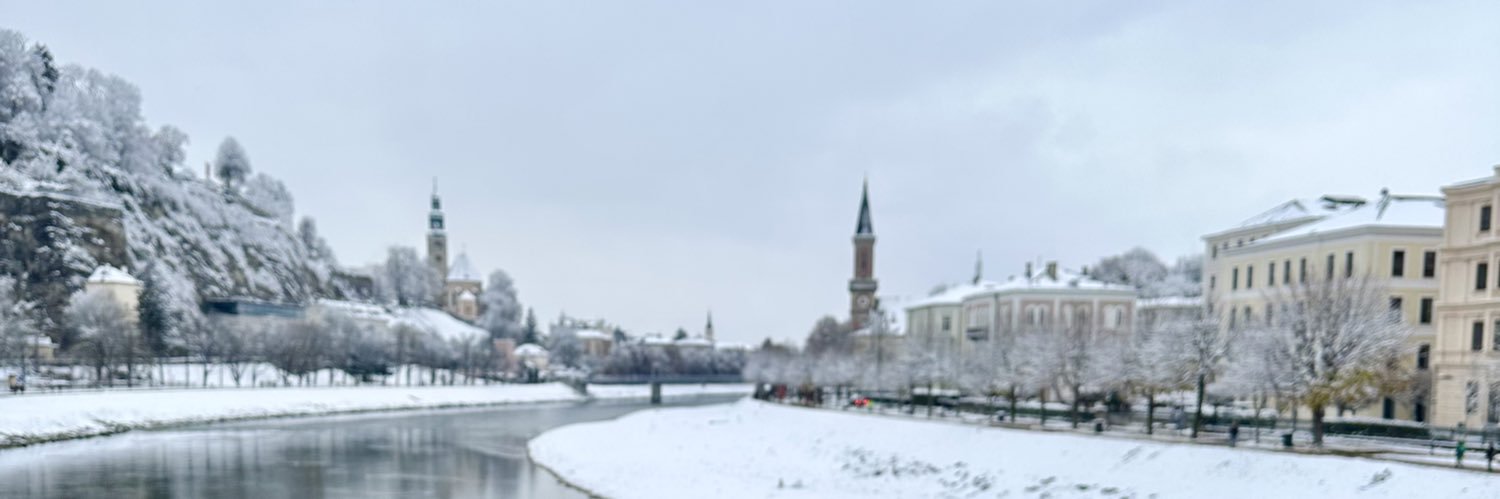 B banner
