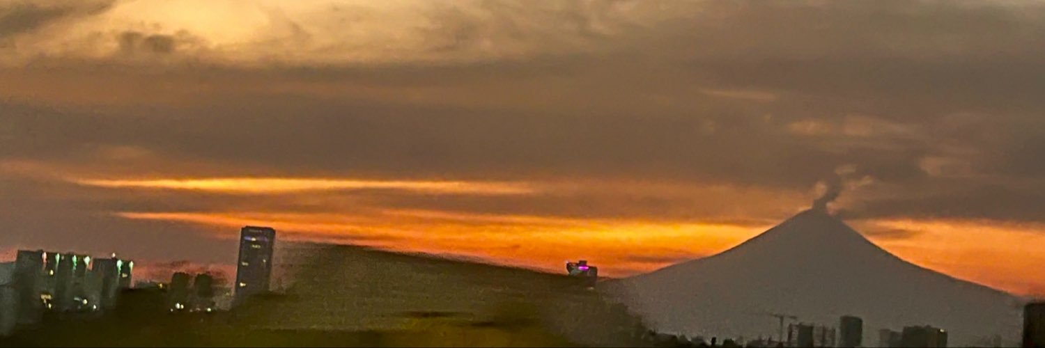 csdaniela1's profile banner image