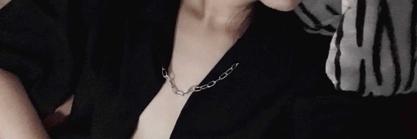 M banner