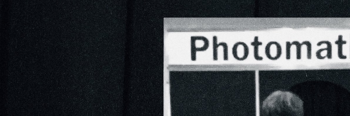 K banner