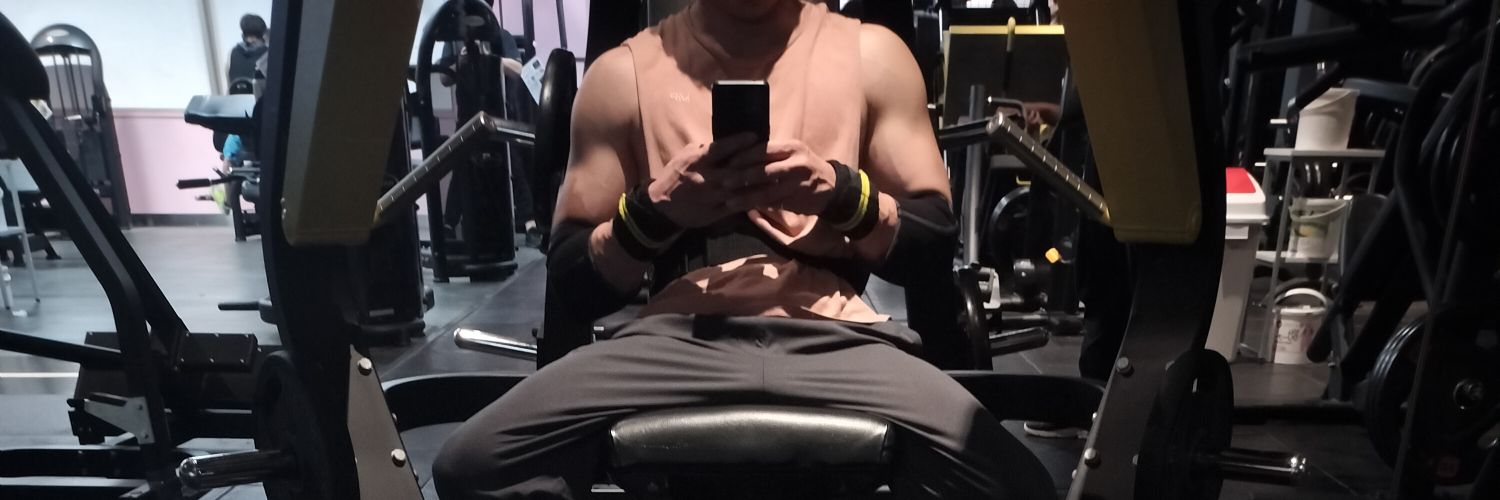 peeeing_lol's profile banner image