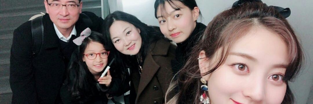 2xJihyo's profile banner image