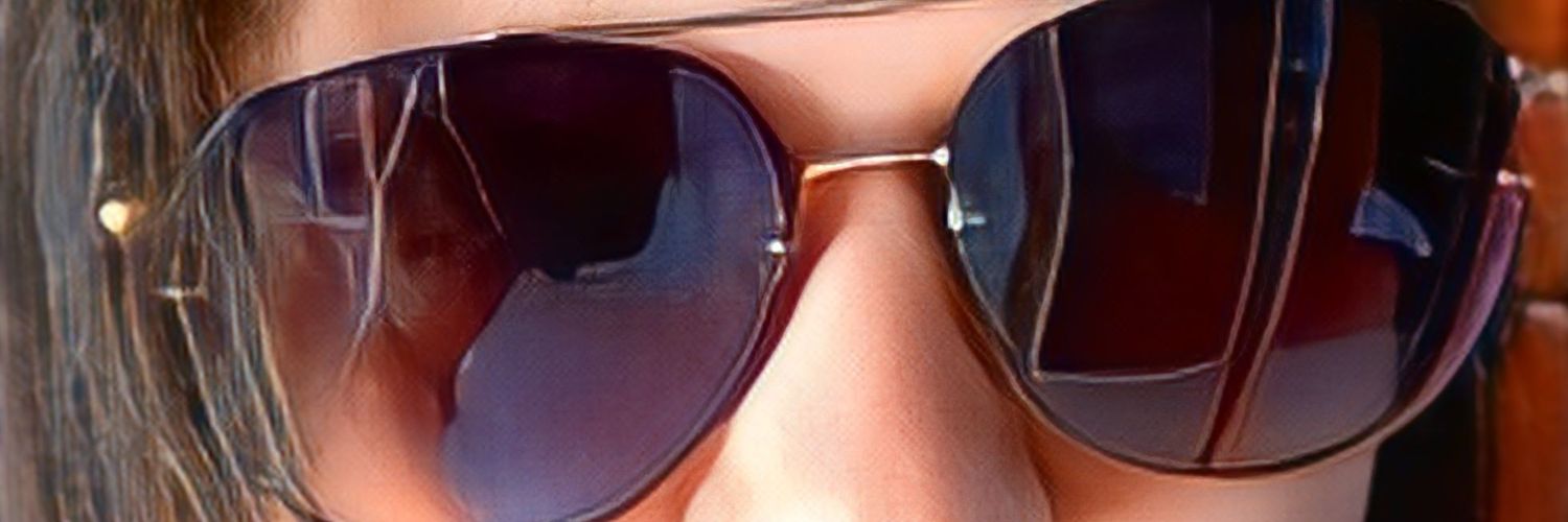 karineklm's profile banner image