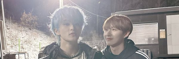 몰 Profile Banner