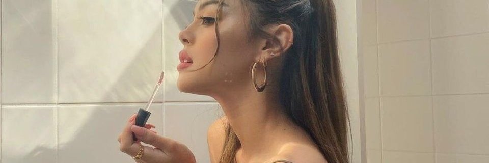 Slene Diaz  banner