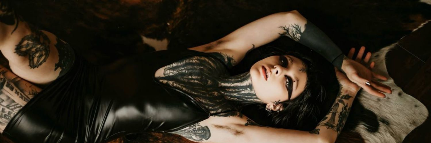 SlutyGothMiraa's profile banner image