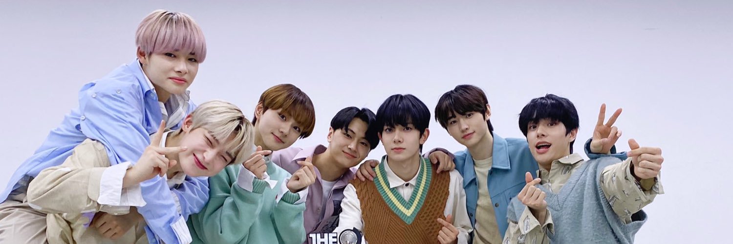 ye__ess's profile banner image