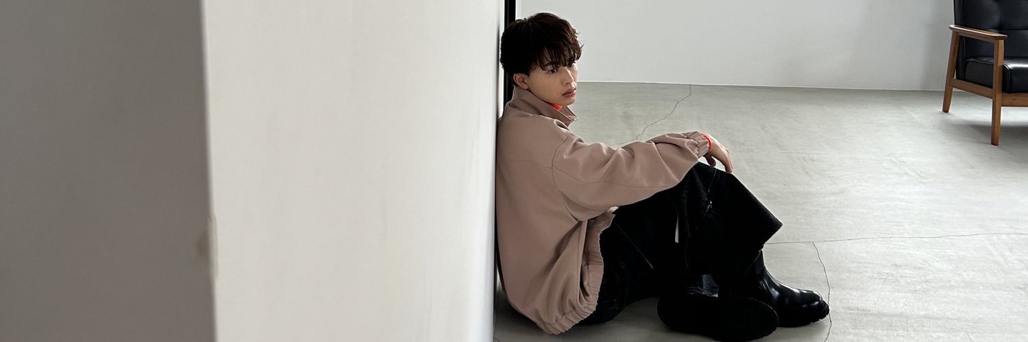 ebiyumos's profile banner image