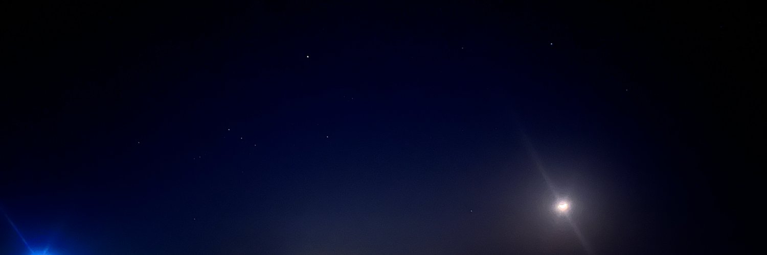 folooniii's profile banner image
