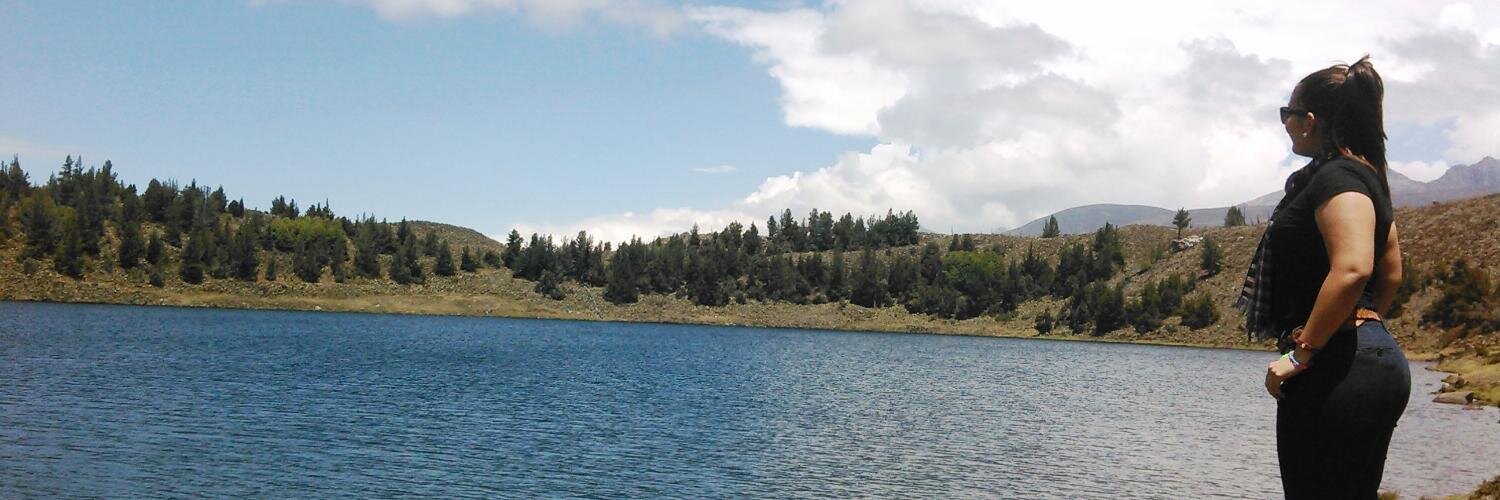 EstefaManzano's profile banner image