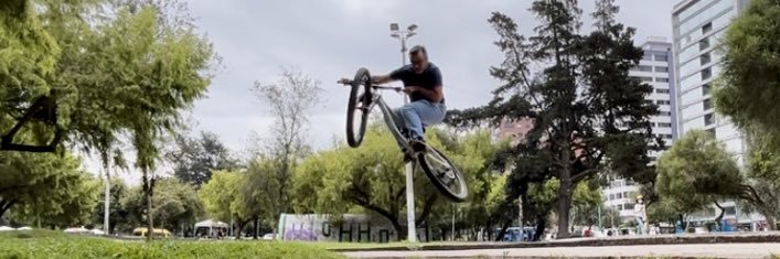 Roberto C. Bastidas banner