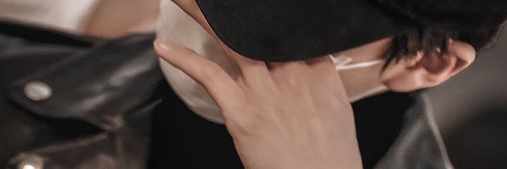 - banner