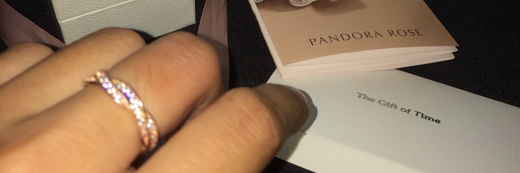 beverlyOFFICIAL's profile banner image