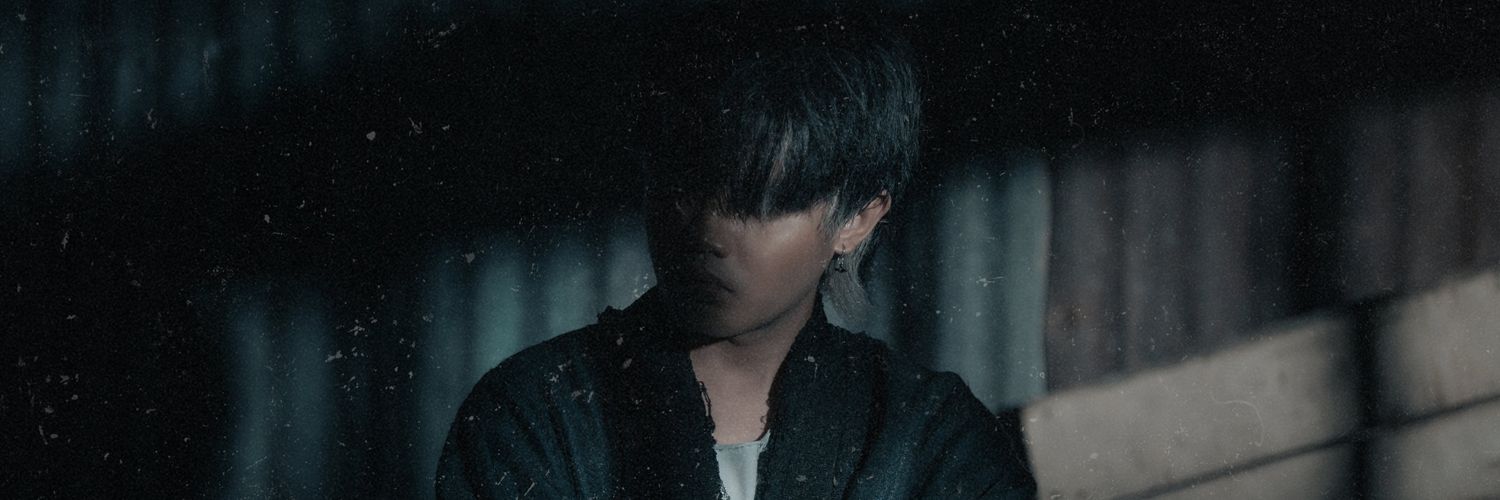 DITW 🐺 banner