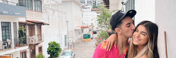 IconicNeeks Profile Banner