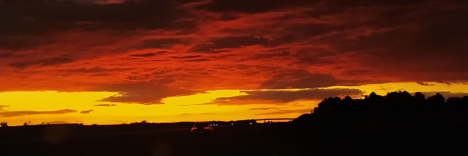 andreaaaa_32's profile banner image