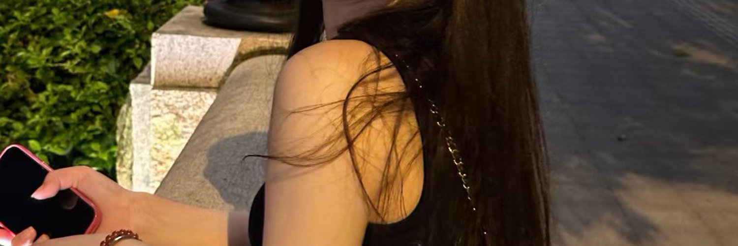 serunifish's profile banner image