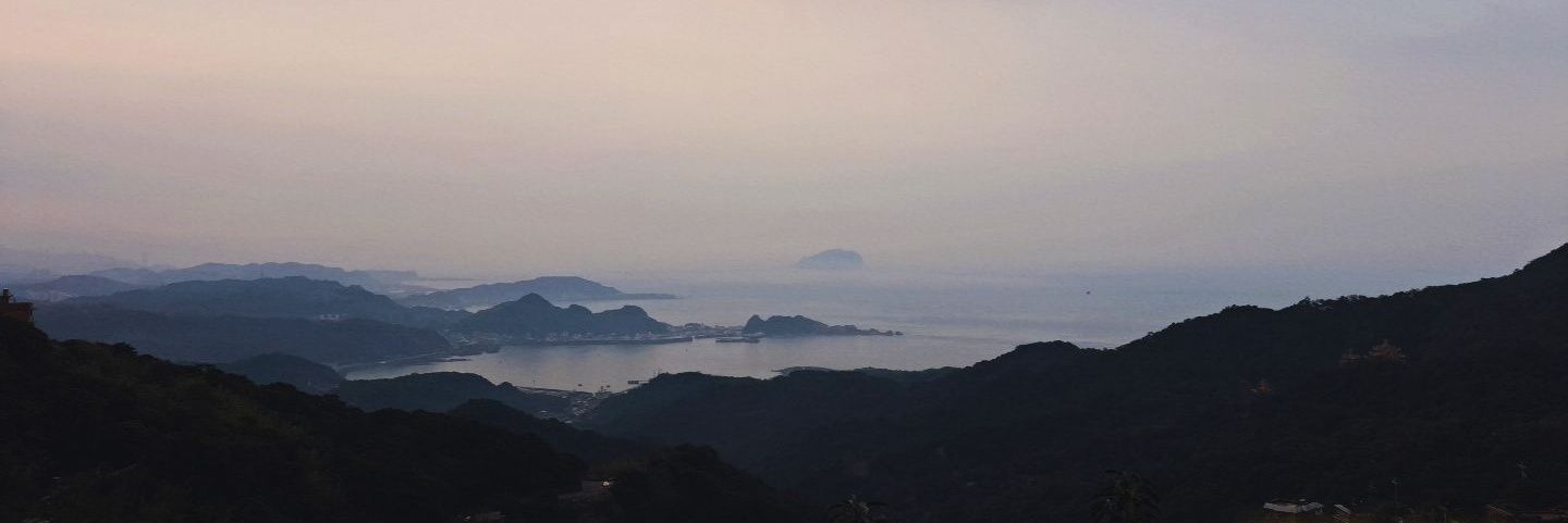 maderequi's profile banner image