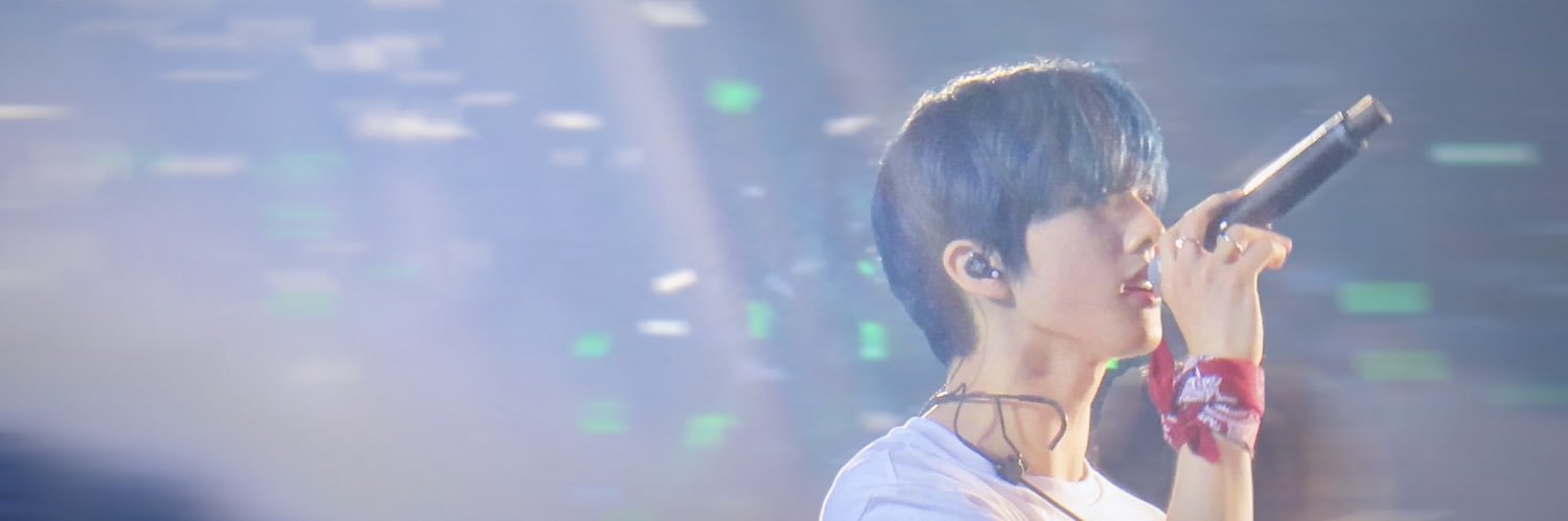 lil 흔이's banner