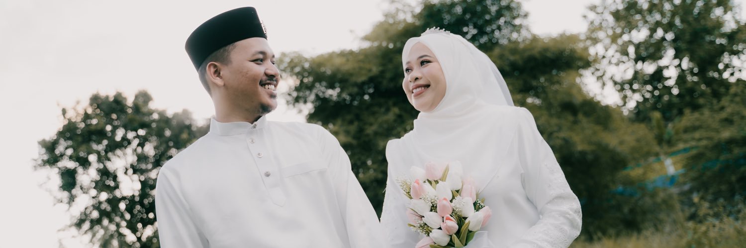 FarahDinaaaa's profile banner image