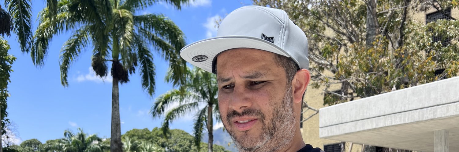 ditxon's profile banner image