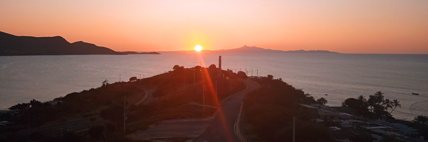 MeDicenChepi's profile banner image