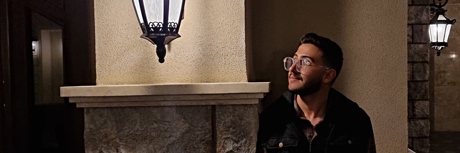 i_azho's profile banner image