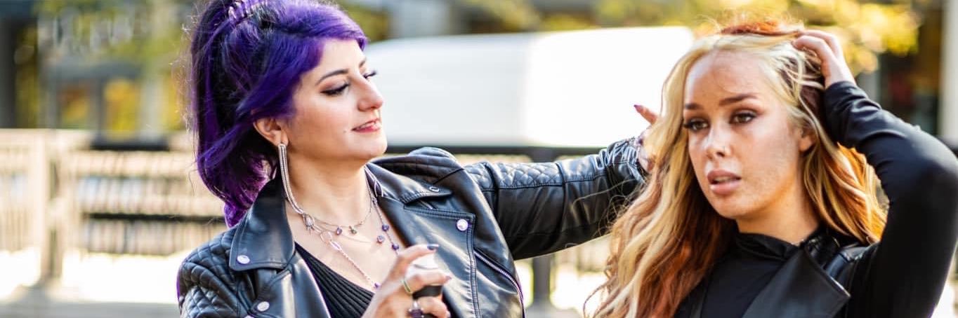 therachelani's profile banner image